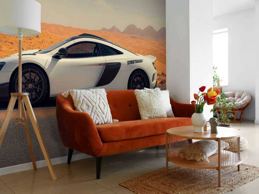 McLaren 675LT i ørkenen