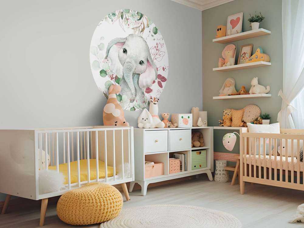 Elefantbebis med mint och rosa blad