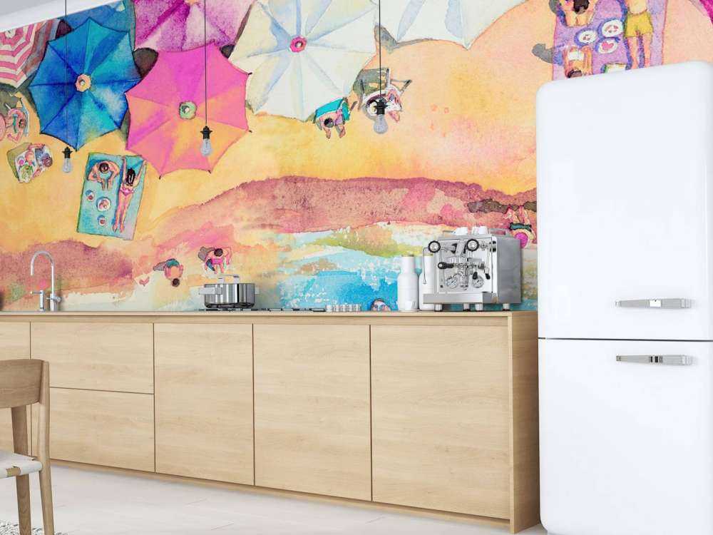 Strand med parasoller