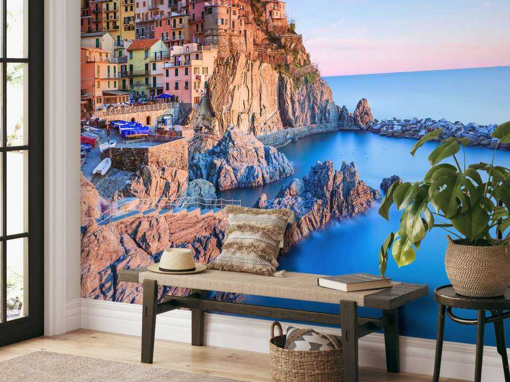 Landsby på en klippe i Italien