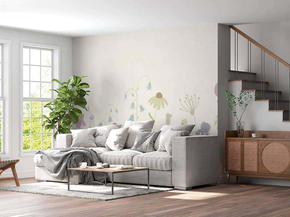 Blomsterfelt i høy beige, gammelrosa, grønn og lilla