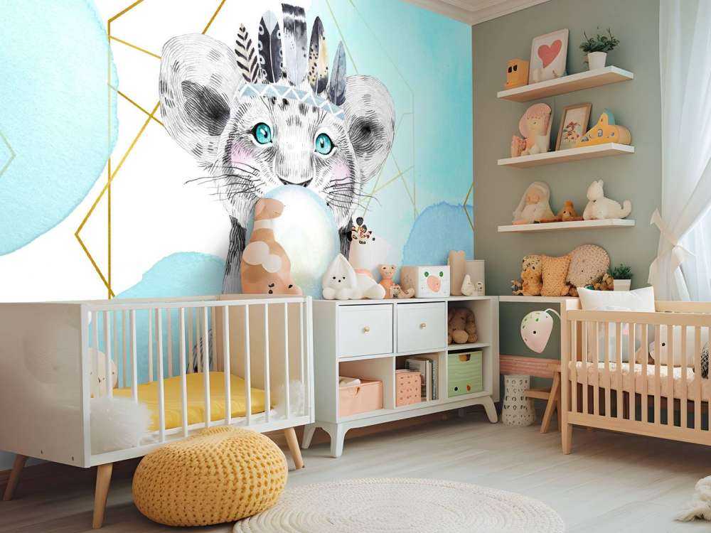 Indisk løveunge med tyggegummibjelle