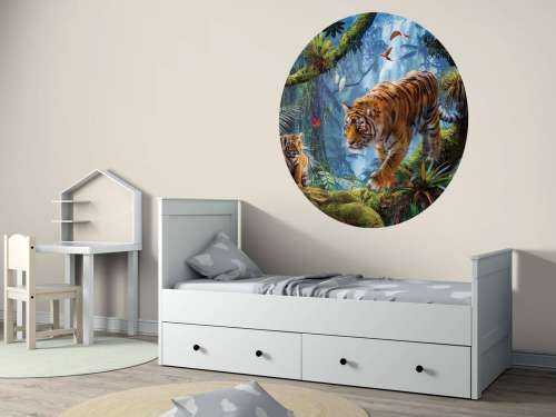 Tigers on tree