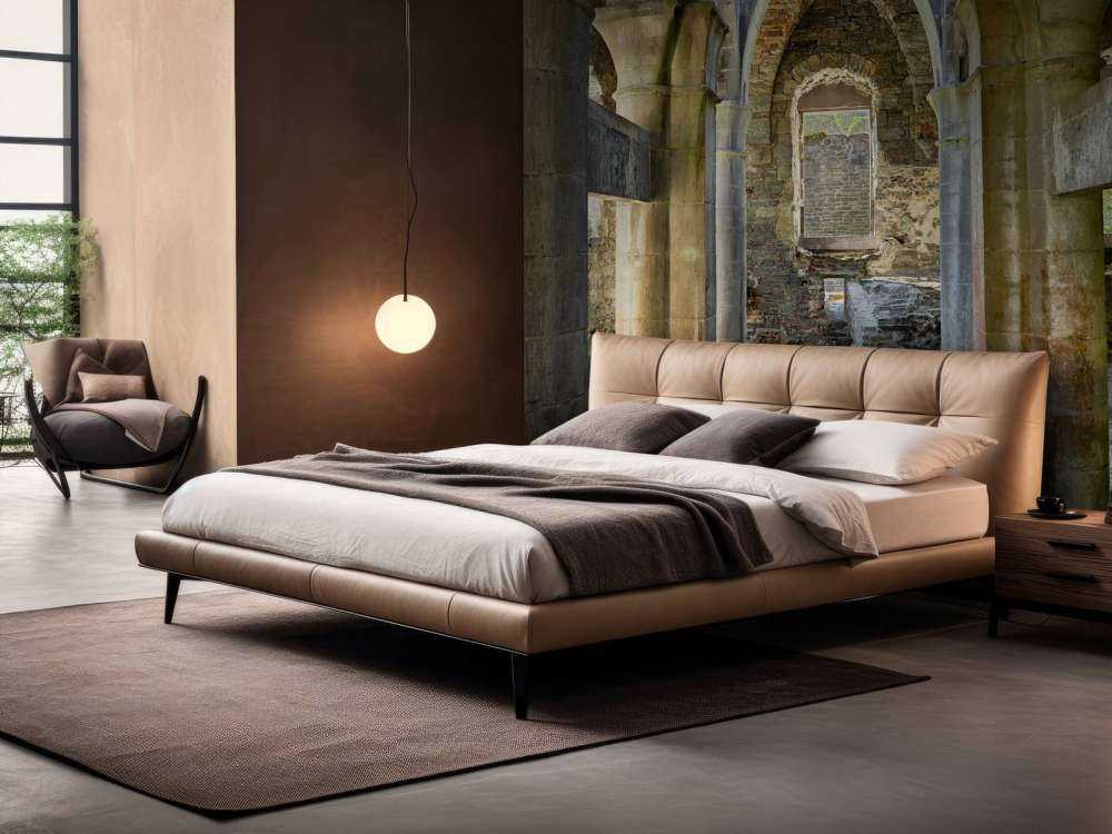 Forlatt bygning med buer