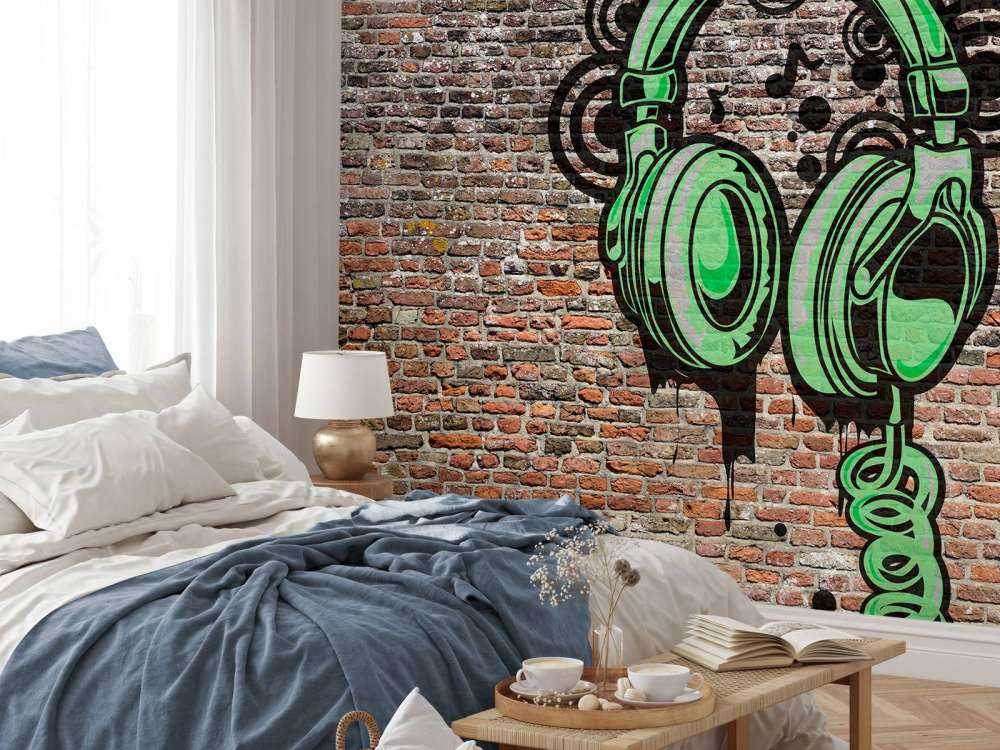 Graffiti på gammel murvegg