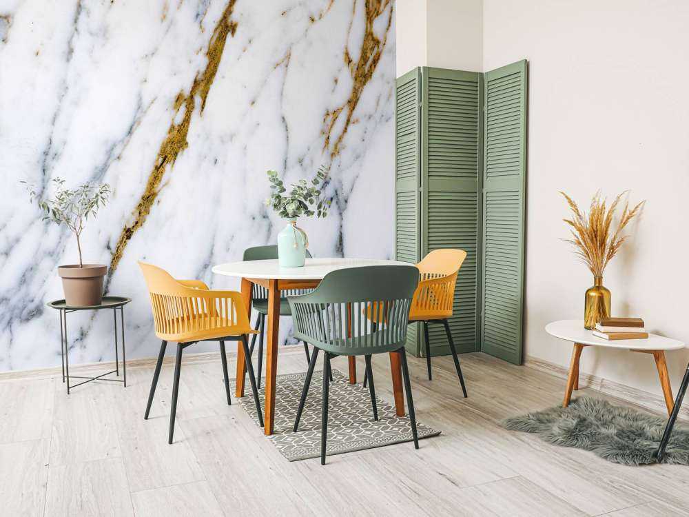 Hvid marmor med gyldne årer