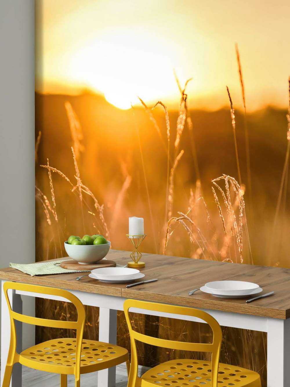 Solnedgang mellem kornet