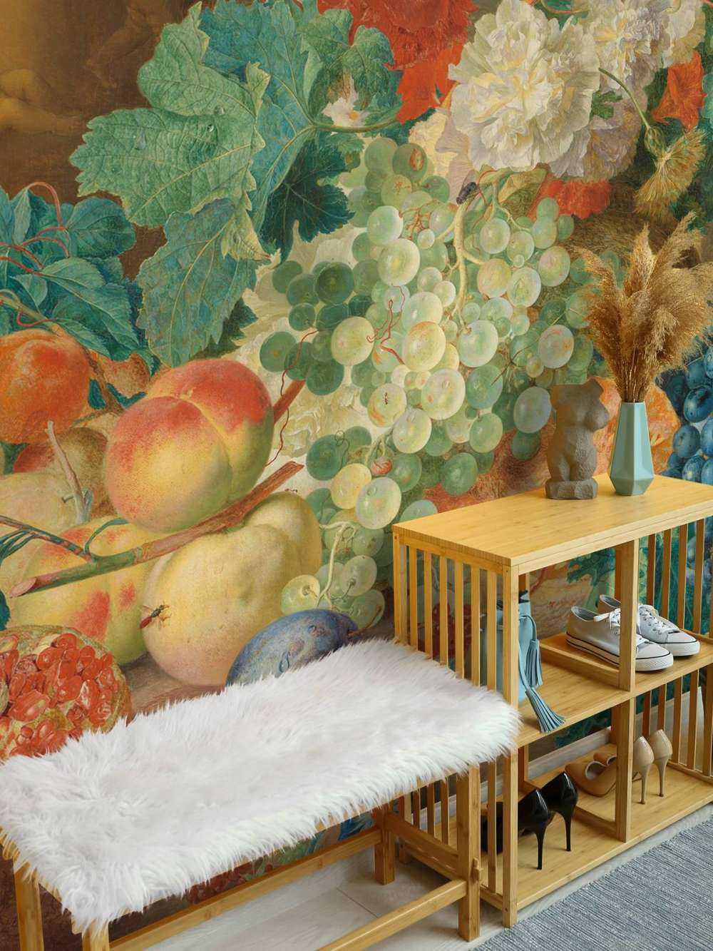 Stilleven met bloemen en vruchten, Jan van Huysum