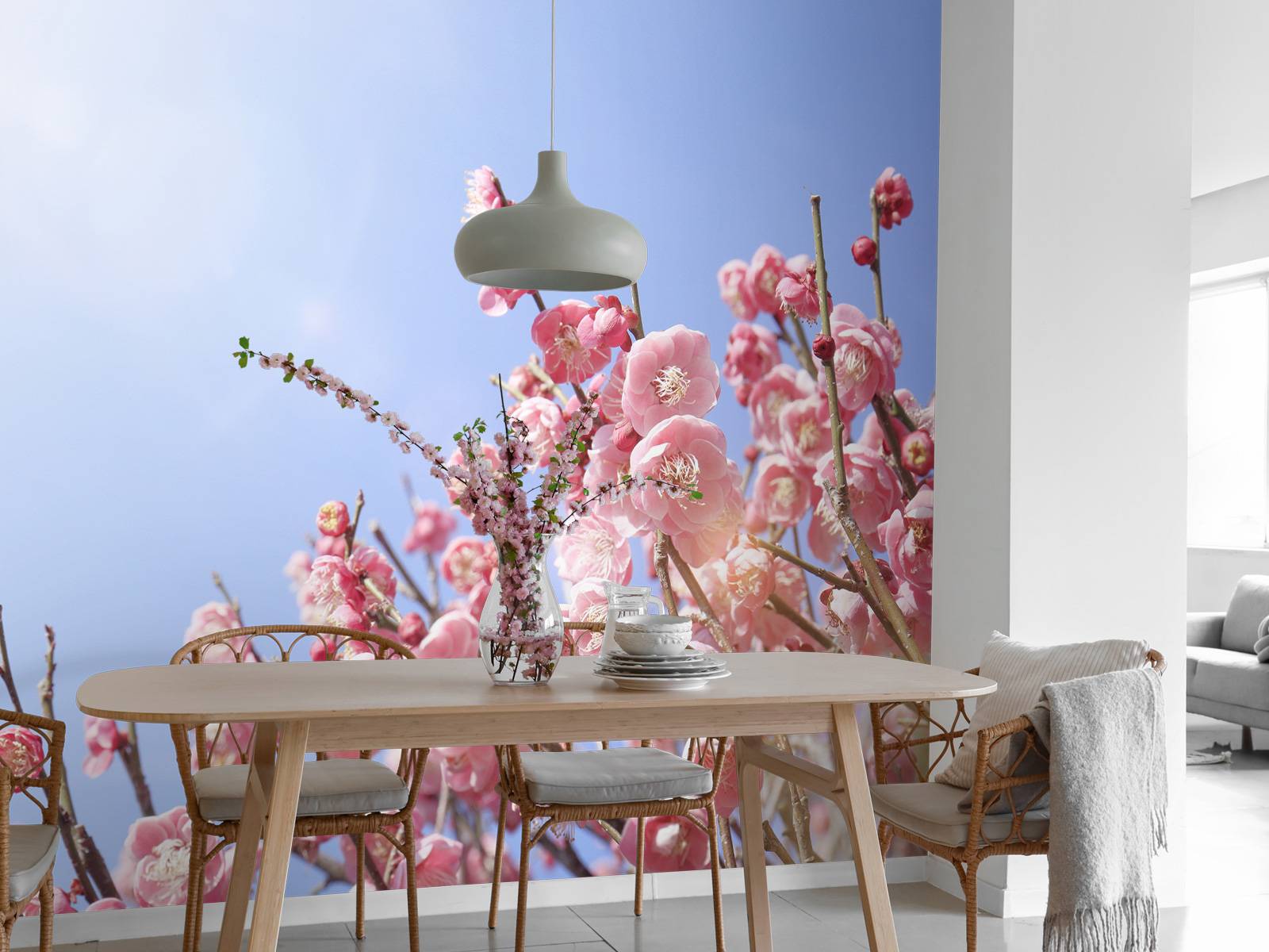 Blommor med blå himmel