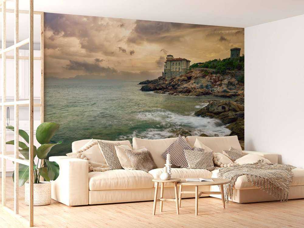 Gammelt slot på kysten