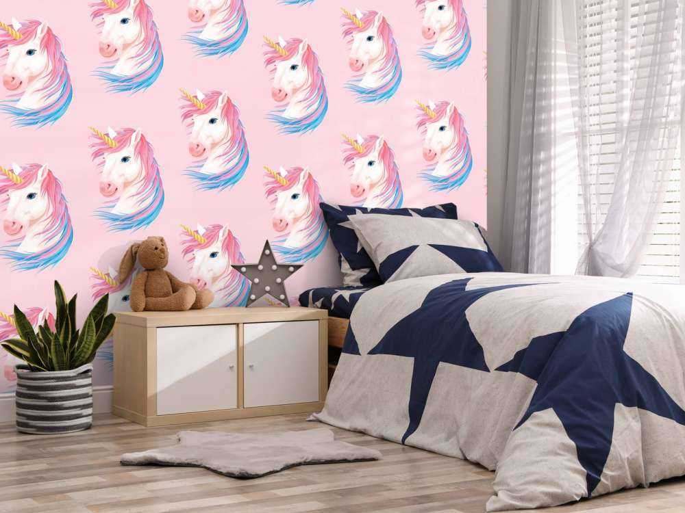 Vit enhörning med gyllene horn