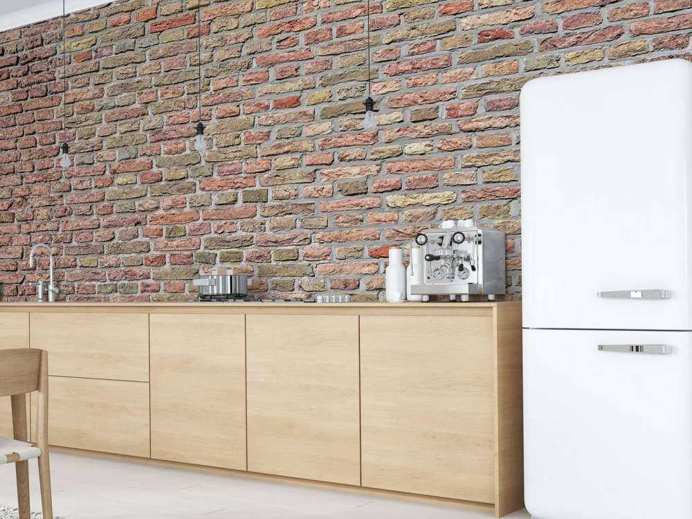 Mur av tegel med restaurerade fogar