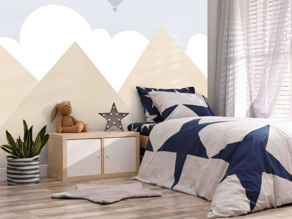 Höga berg med luftballonger