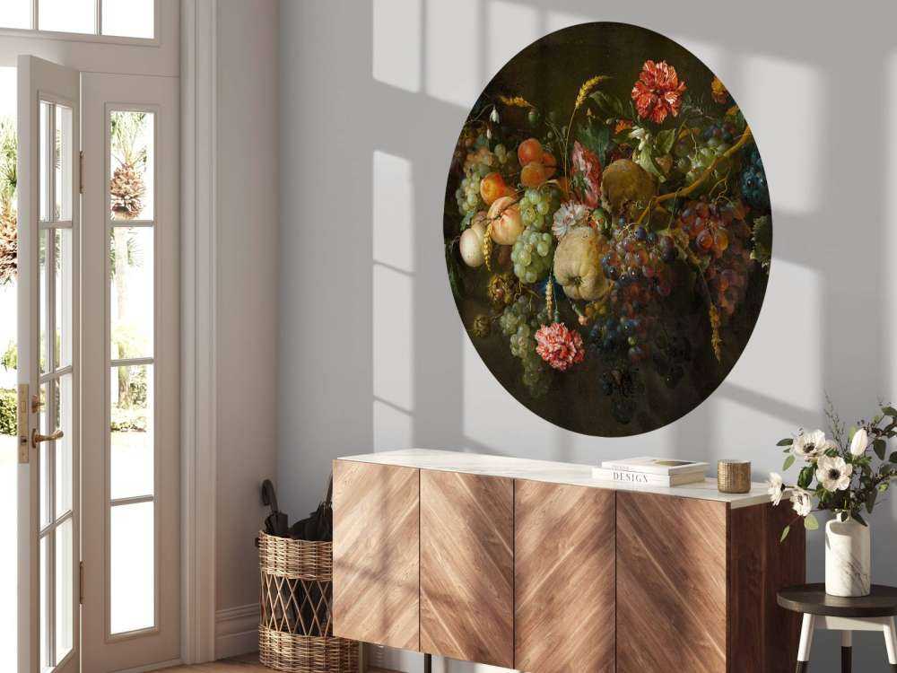 Krans af frugter med et par blomster