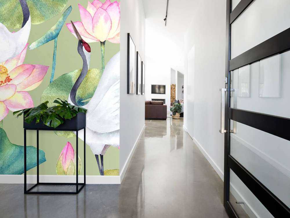 Grues perdues dans les fleurs