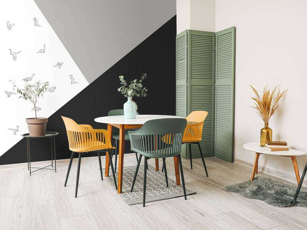 Sorte og hvide trekanter med dinosaurer