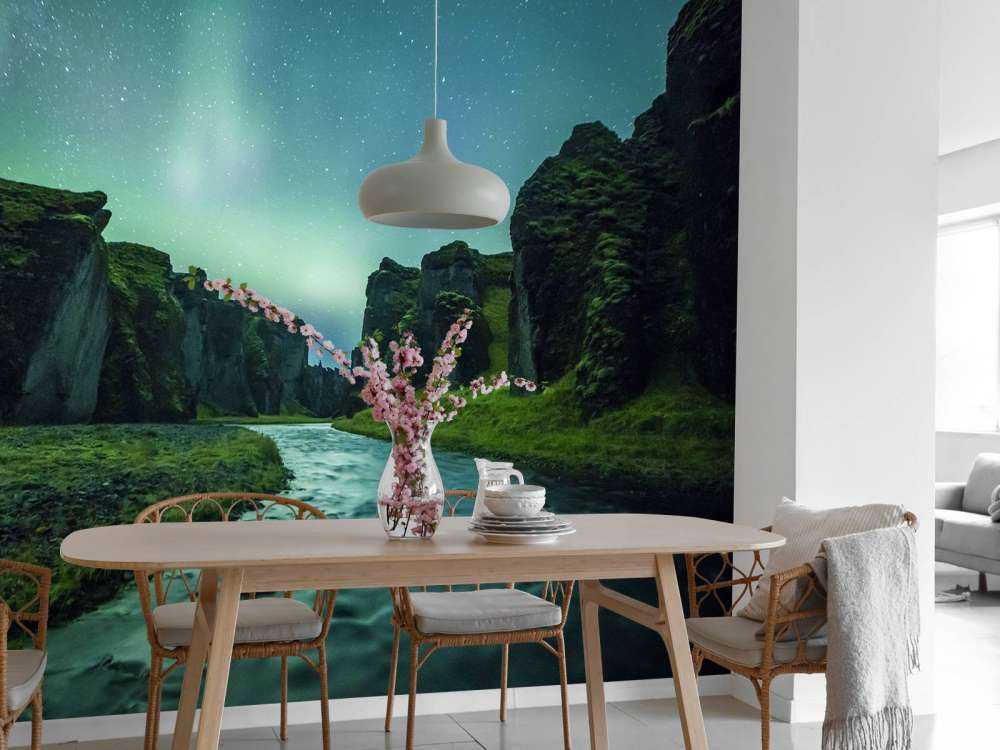 Norrsken ovanför bergen