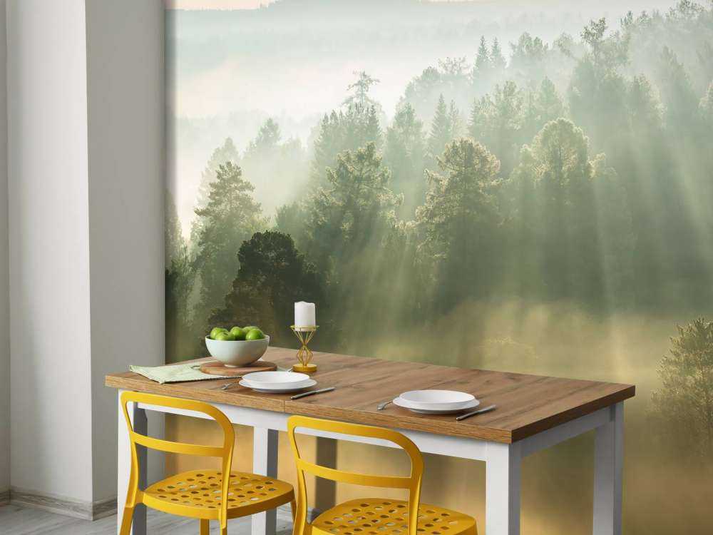 Soluppgång mellan kullarna