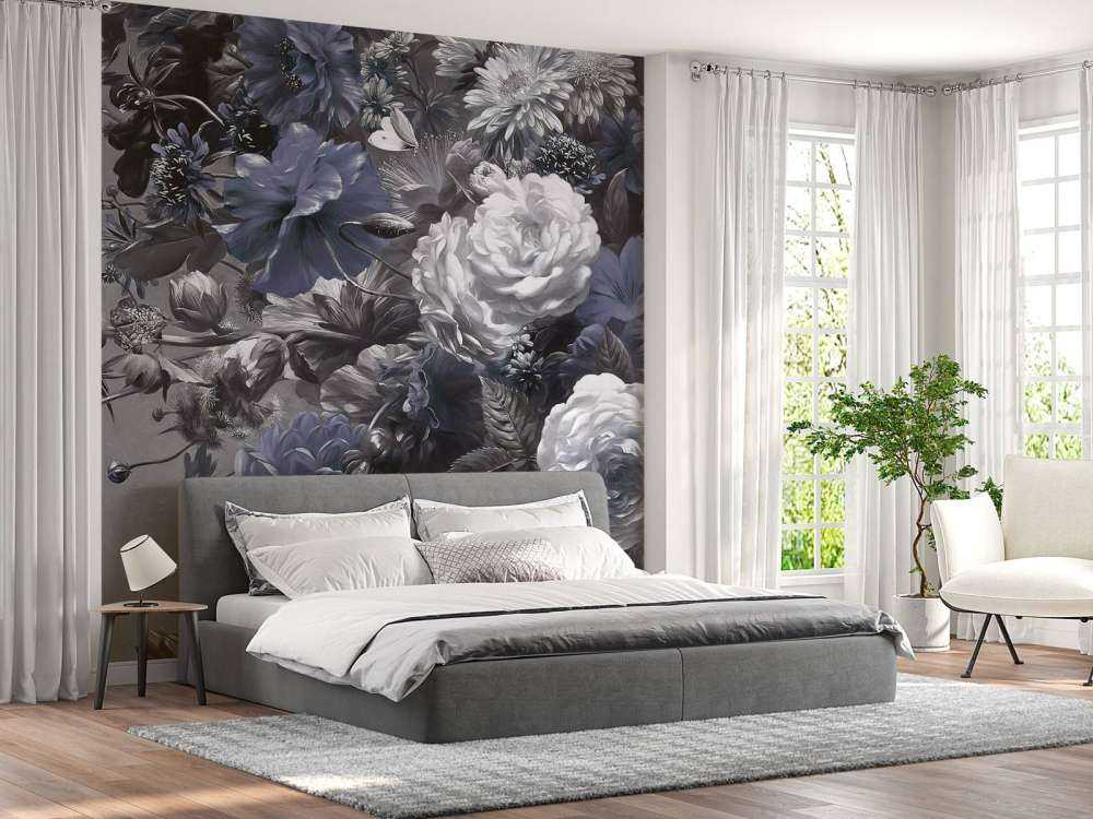 Stort blomsterarrangemang med vallmo Blå