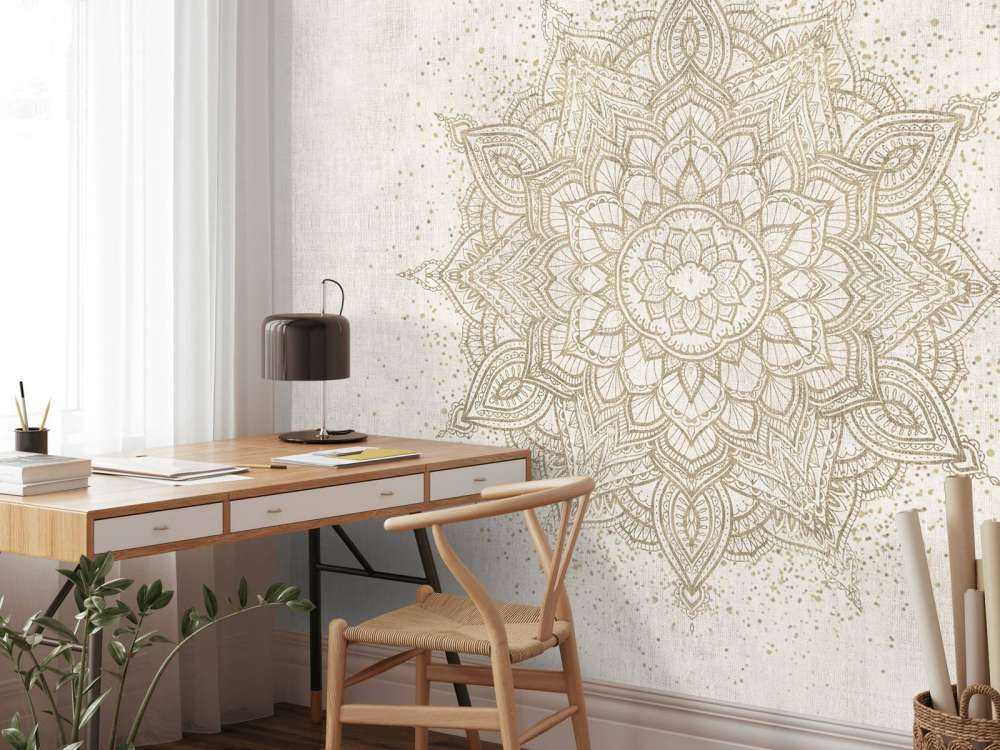 Mandala med gyllene gnistor - beige