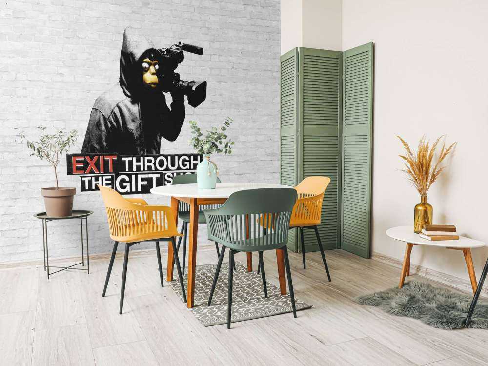 Banksy - ETTGS, white bricks