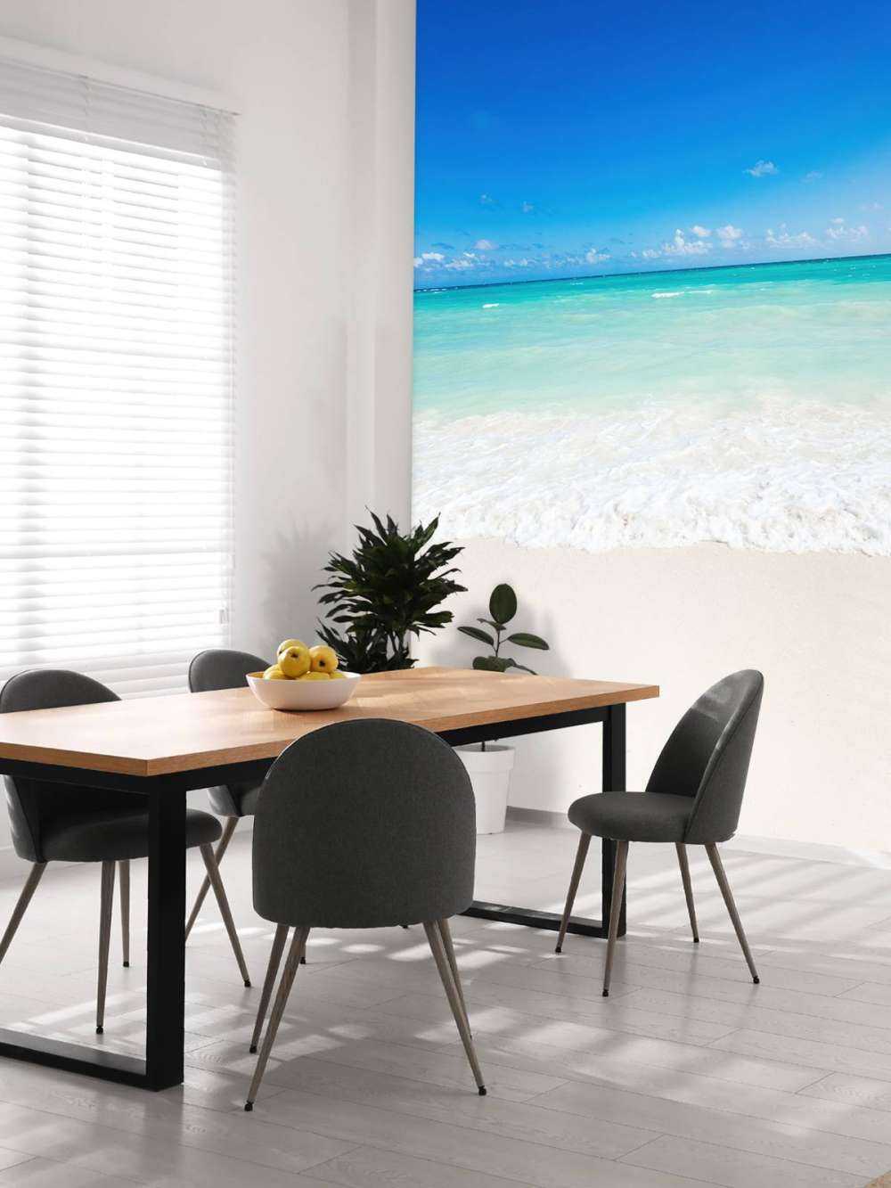 Hvid strand og bølger