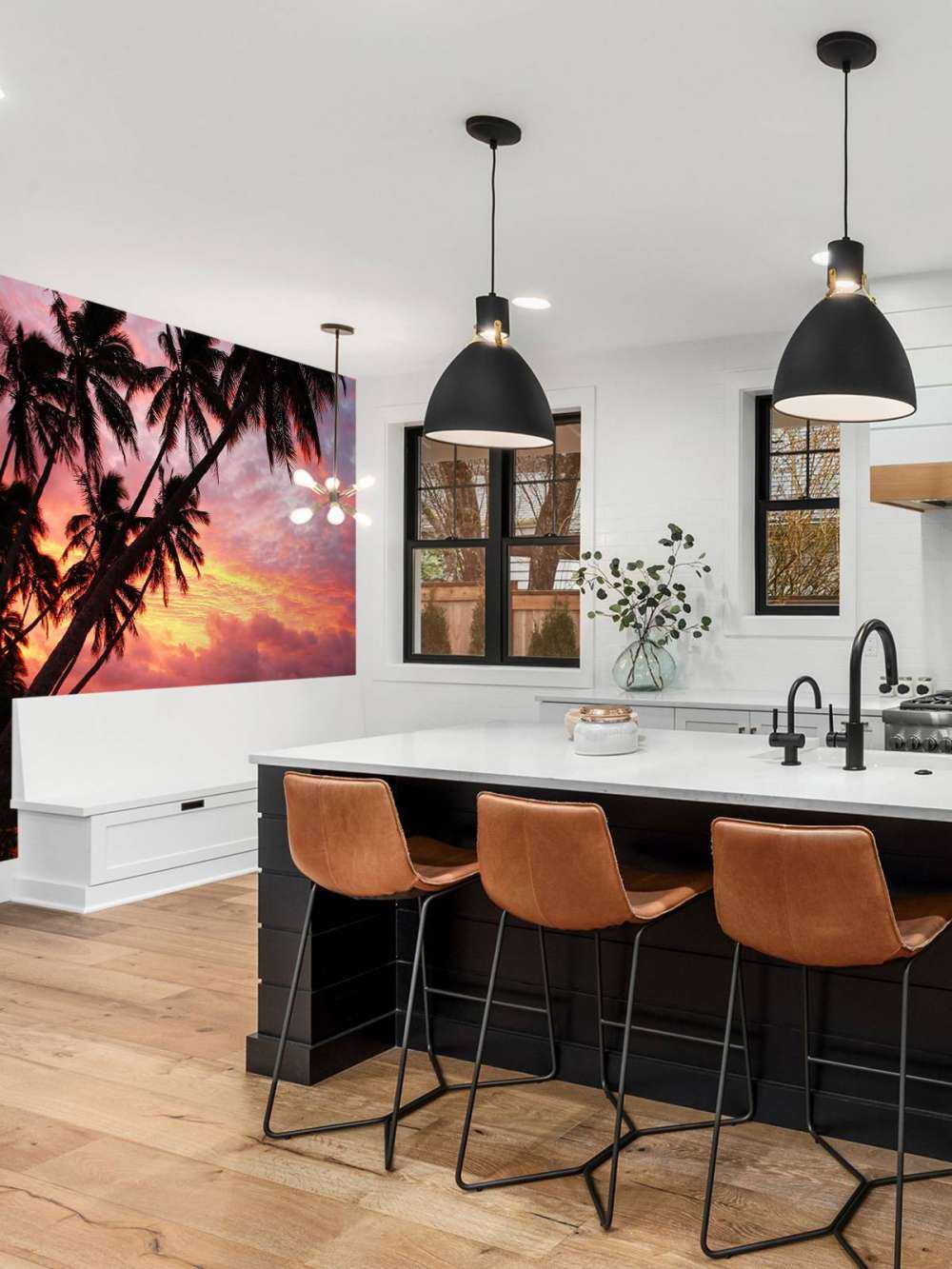 Palmer over et rødt hav