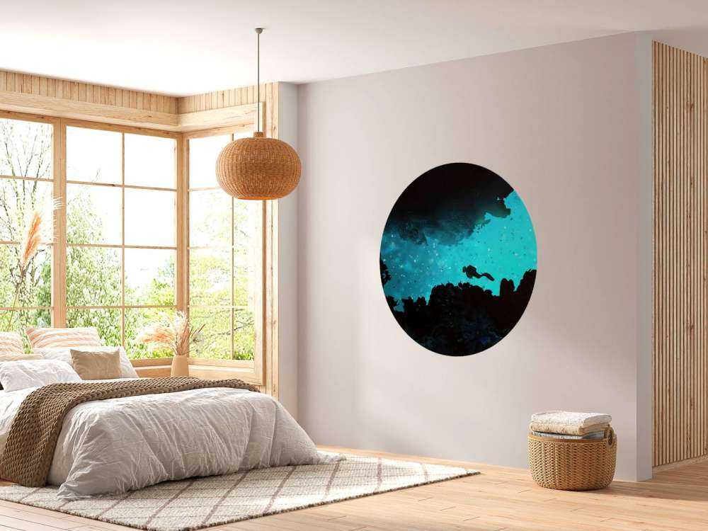 Smal hule med dykker