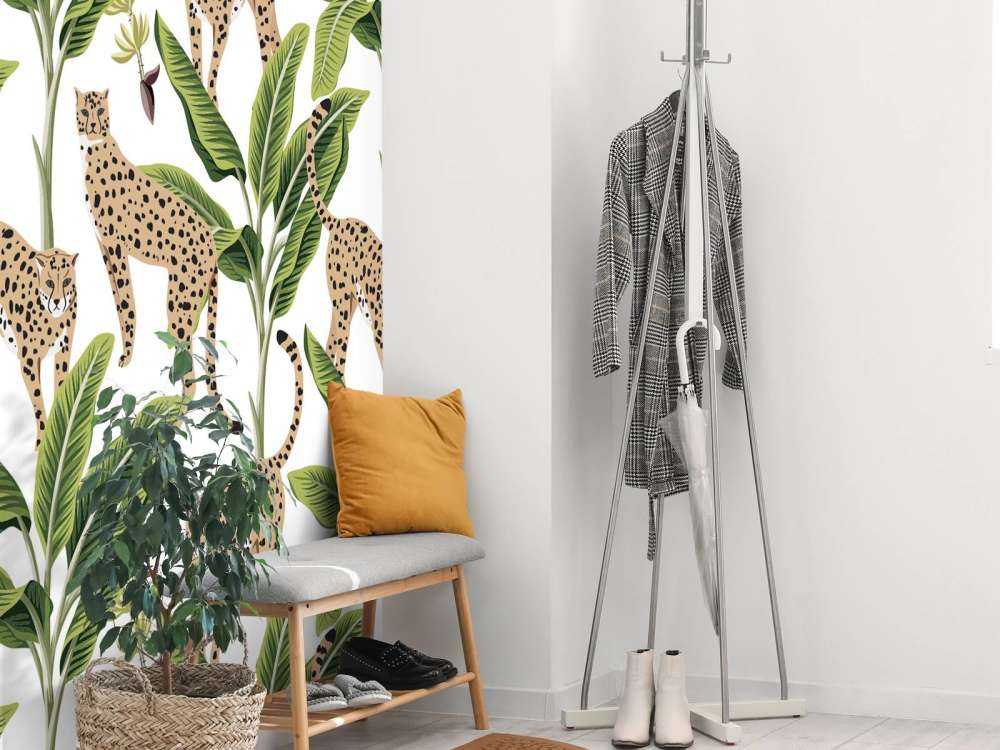 Gepard blant trærne