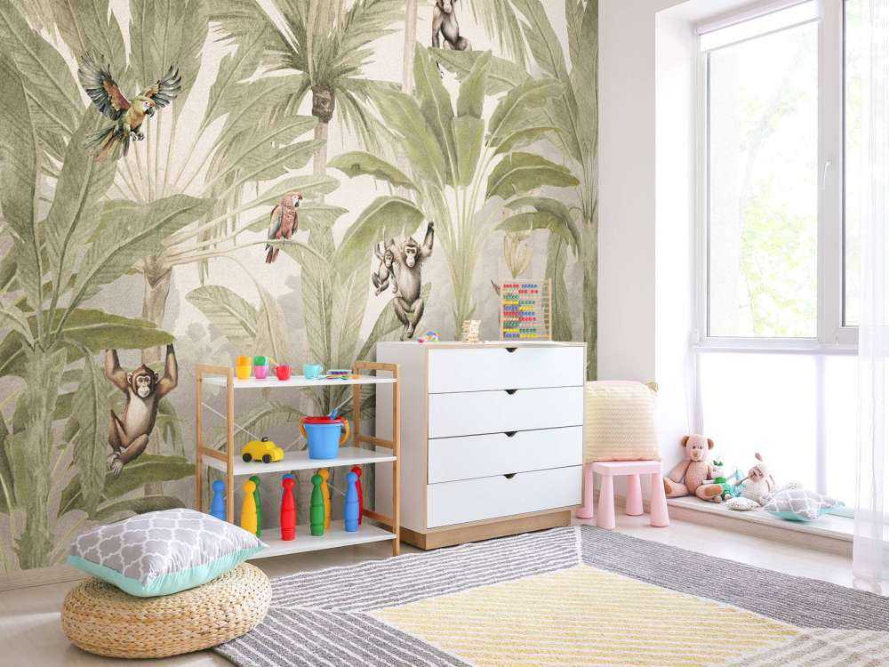 Djungel med apor och papegojor