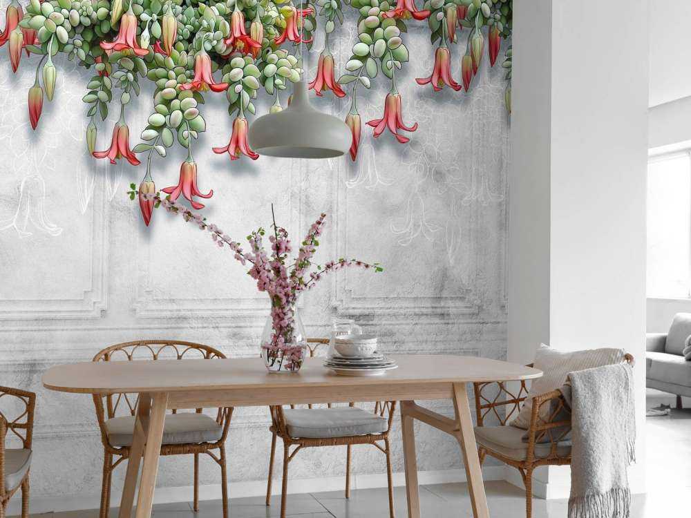 Eksotiske blomster på betong