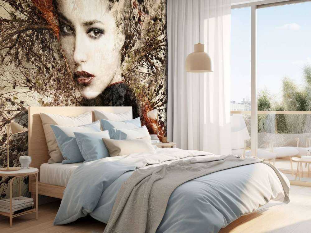 Kvinne og grasiøse grener