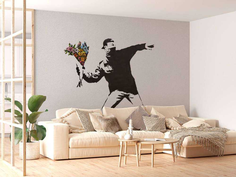 Banksy - Flower thrower, concrete