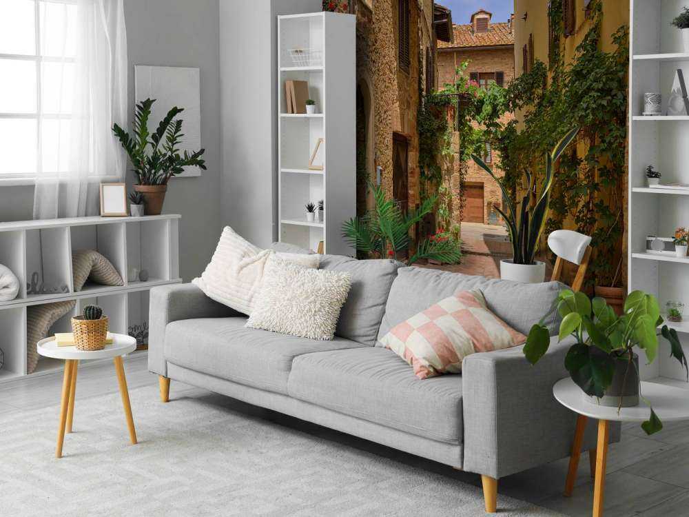 Italiensk gate med planter