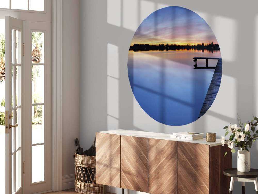 Byggnadsställning med mörkblå himmel