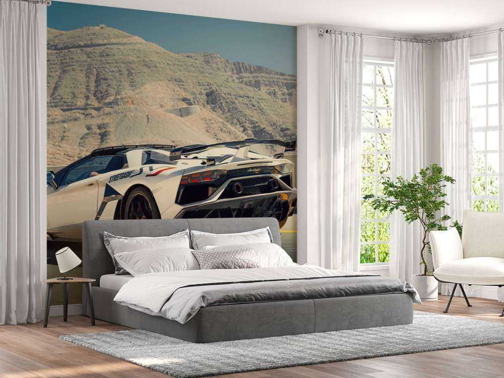 Superbil på bergspass