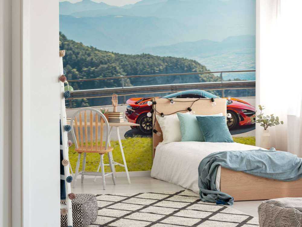 Ridande genom bergpanorama