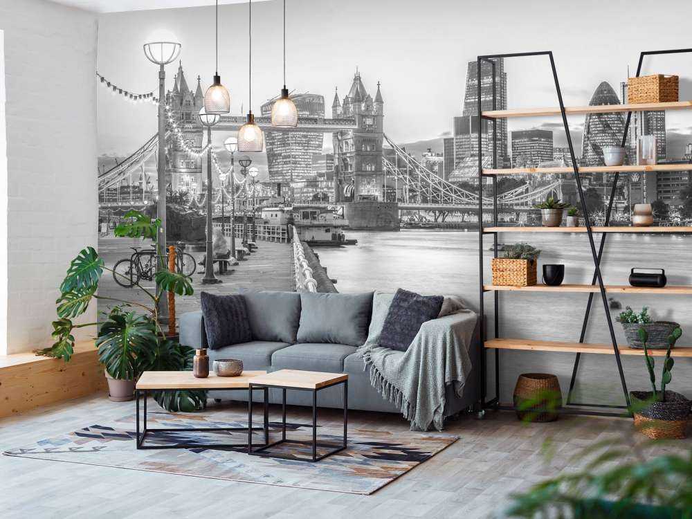 London Riverside Promenade