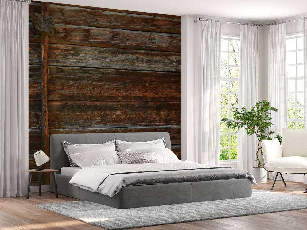 Gammelt træ med støttebjælke