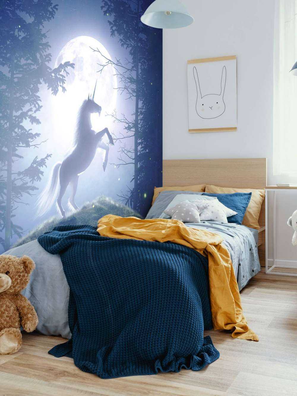 Enhjørning ved fuldmåne