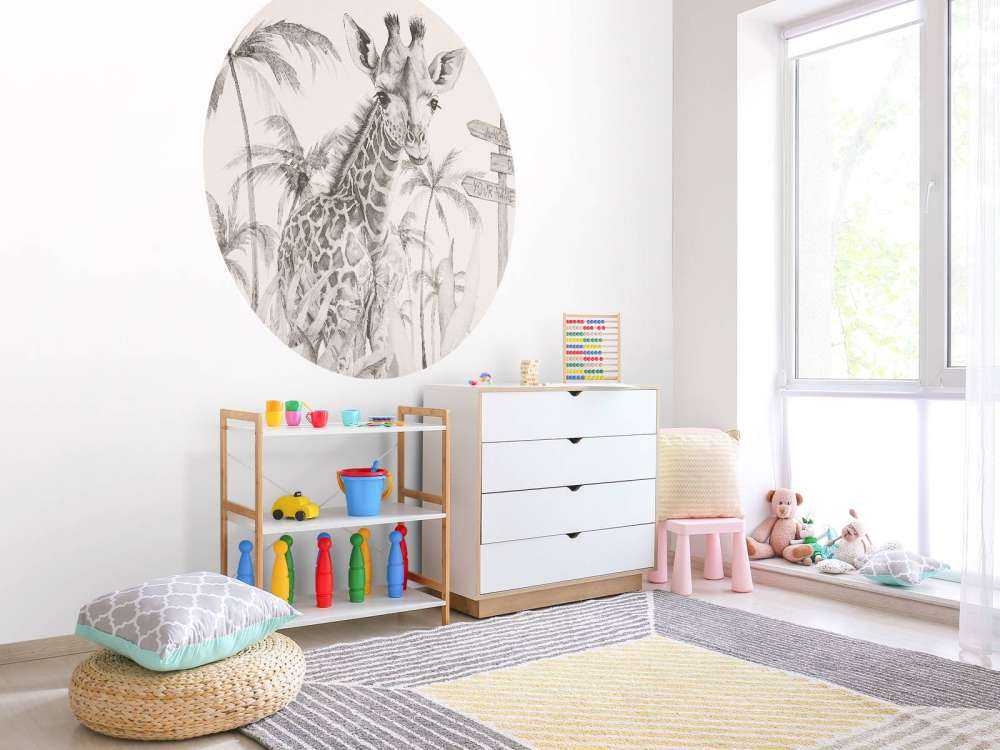 Baby-giraf i junglen beige