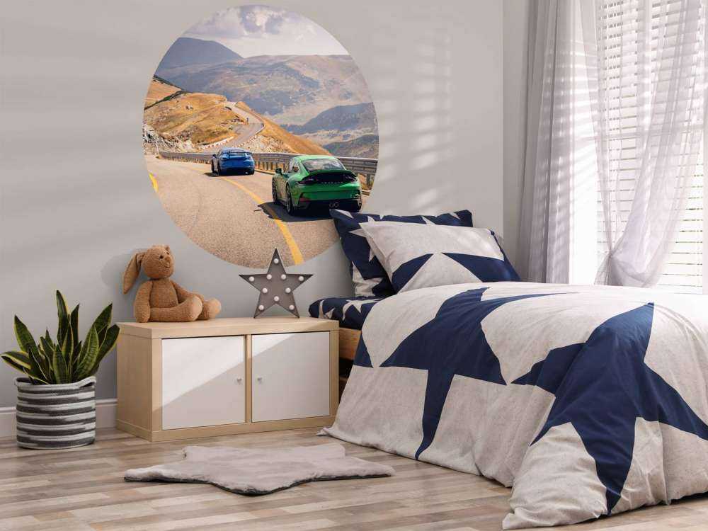 Slingrande väg genom bergen