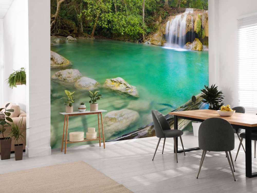 Vakker foss i Thailand