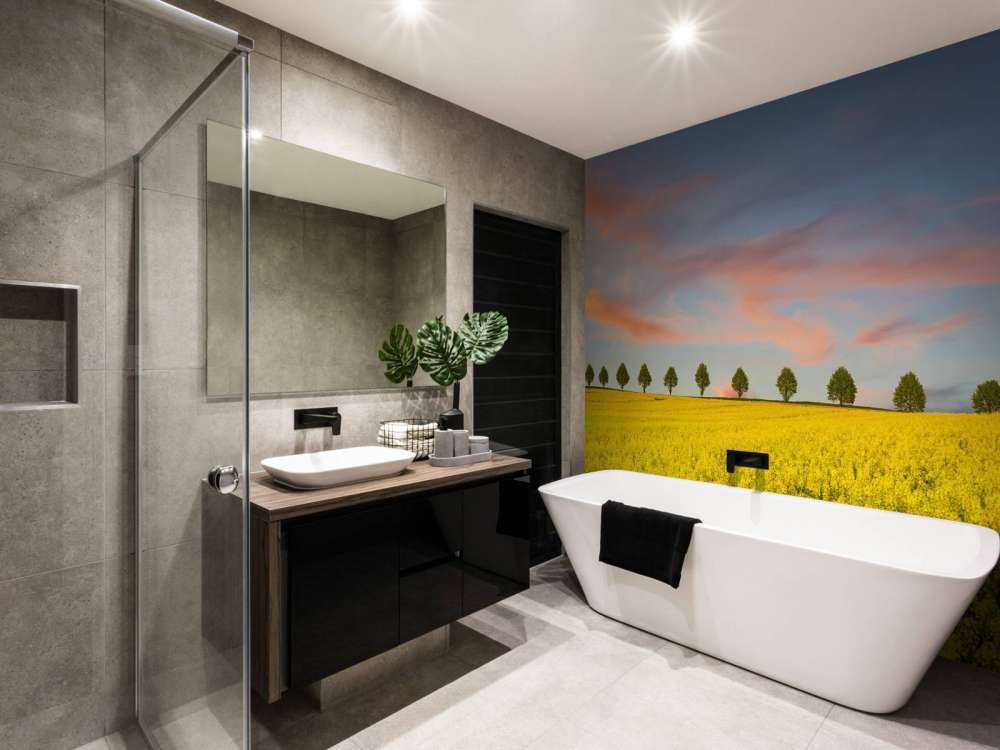 Åker full av gule blomster