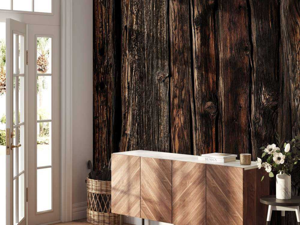 Mørk gammelt treverk