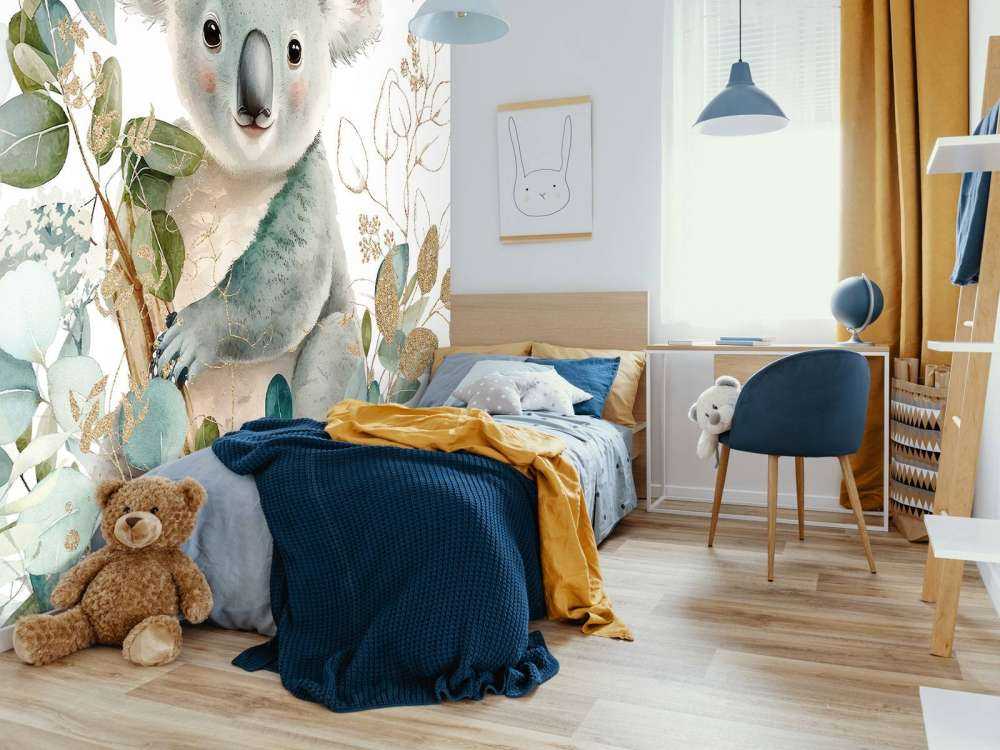 Søt koala i eukalyptus