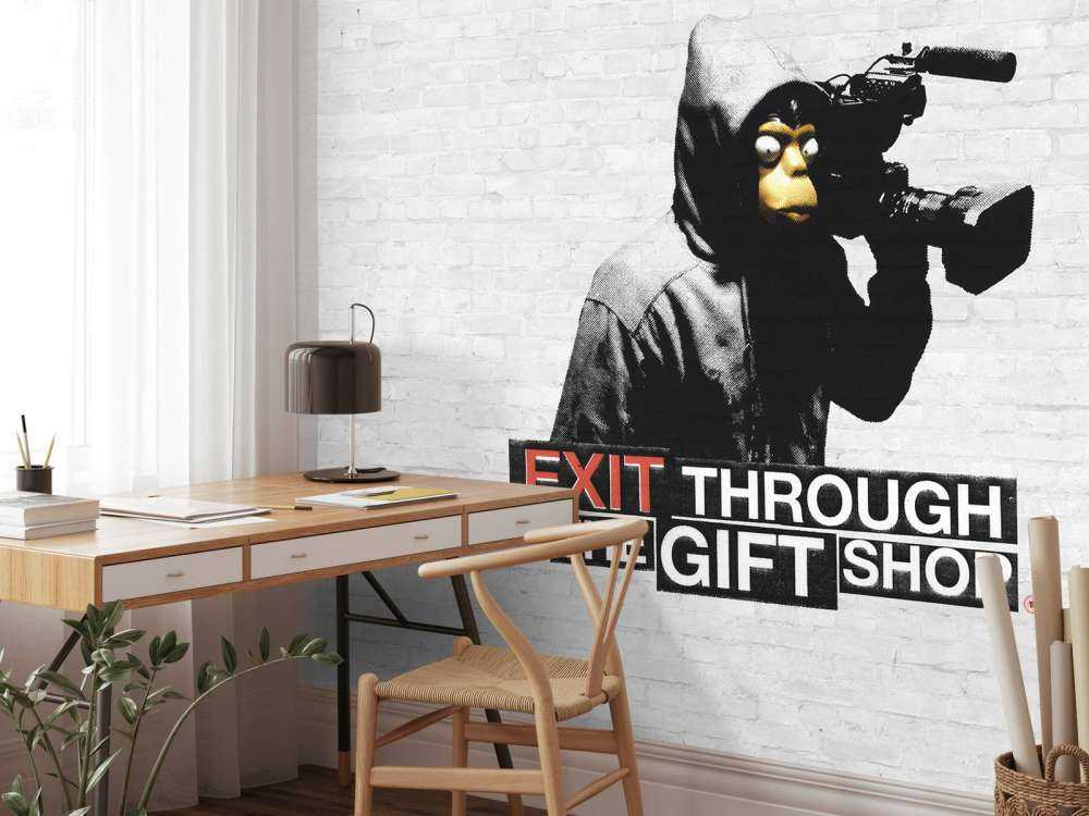 Banksy - ETTGS, white bricks