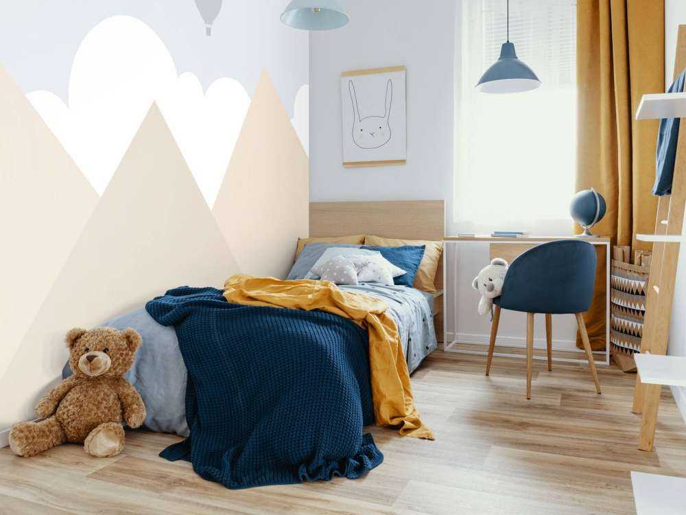 Höga berg med luftballonger