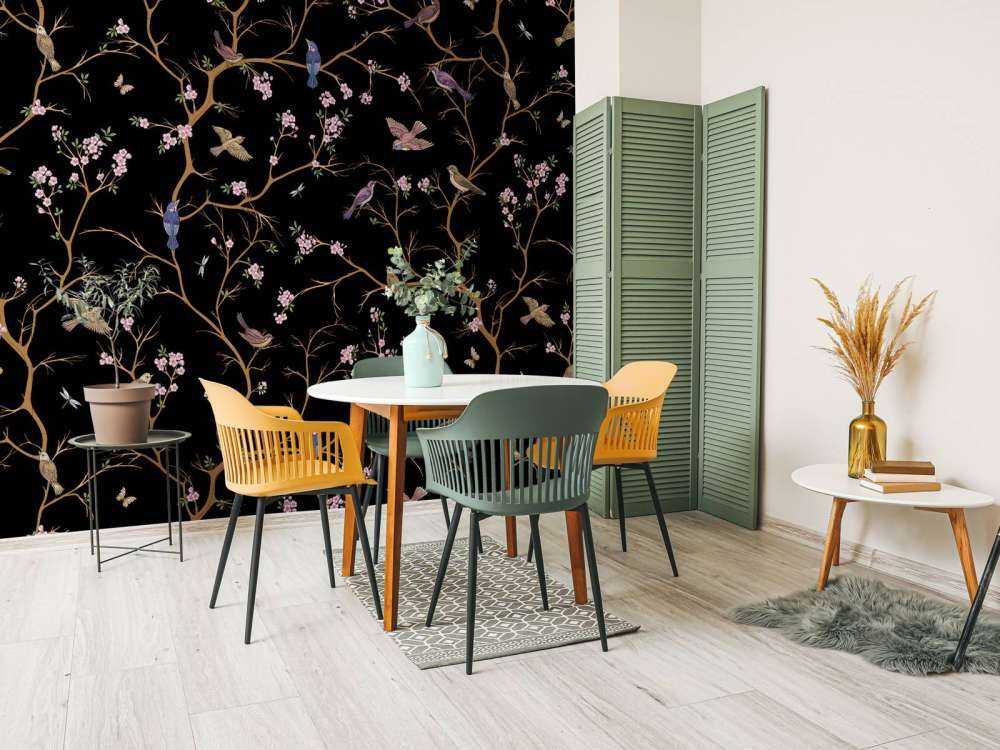 Blommande grenar med fåglar