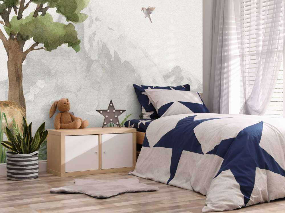 Skogens djur nära ett berg